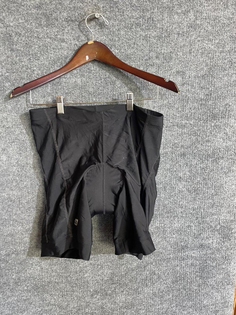 Bellwether Cycling Shorts Mens XL Black Padded Chamois 7 Inseam Bike Stretch